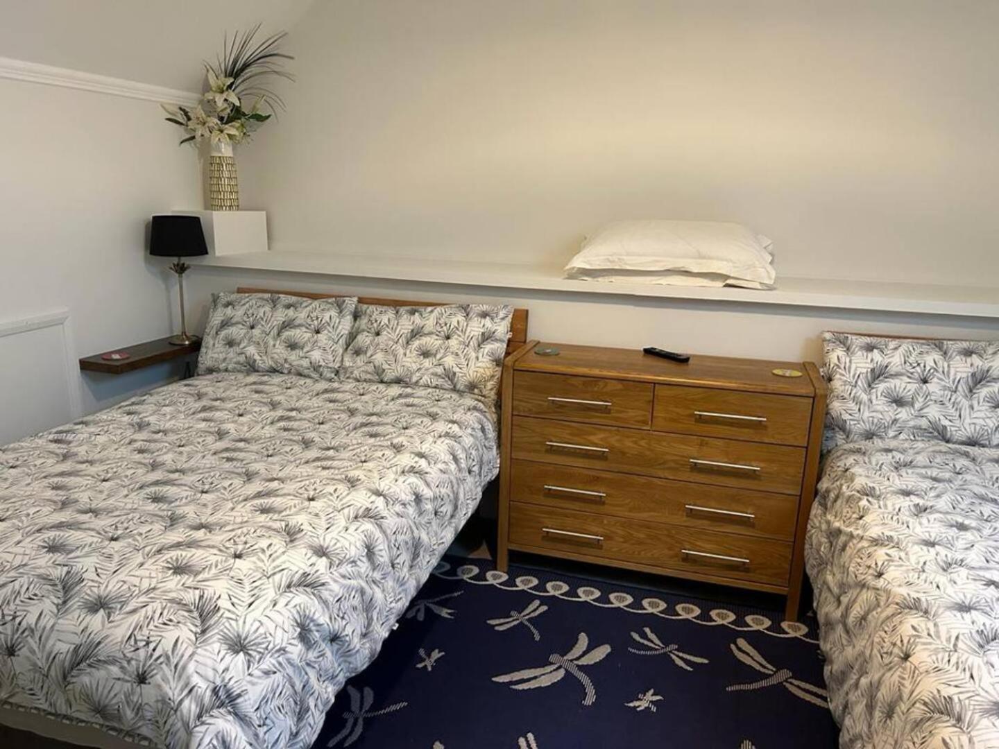 Alpaca Lodge Sittingbourne Eksteriør bilde